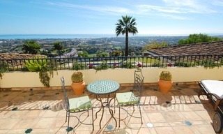 Exclusieve villa te koop, prestigieuze urbanisatie, Marbella – Benahavis, met een spectaculair panoramisch uitzicht 12