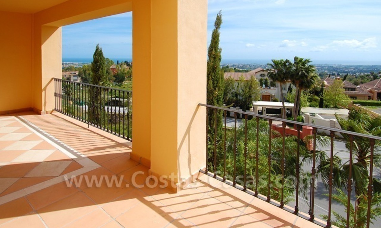 Modern luxe appartement te koop met spectaculair zeezicht, gollfresort Marbella 2