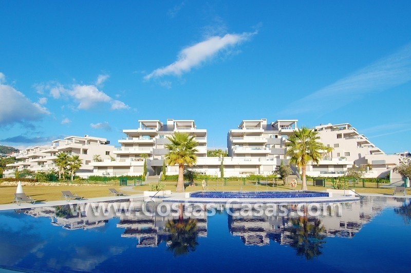 Moderne luxe golf appartementen te koop met zeezicht in het gebied van Marbella - Benahavis