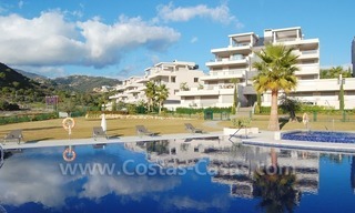Moderne luxe golf appartementen te koop met zeezicht in het gebied van Marbella - Benahavis 3