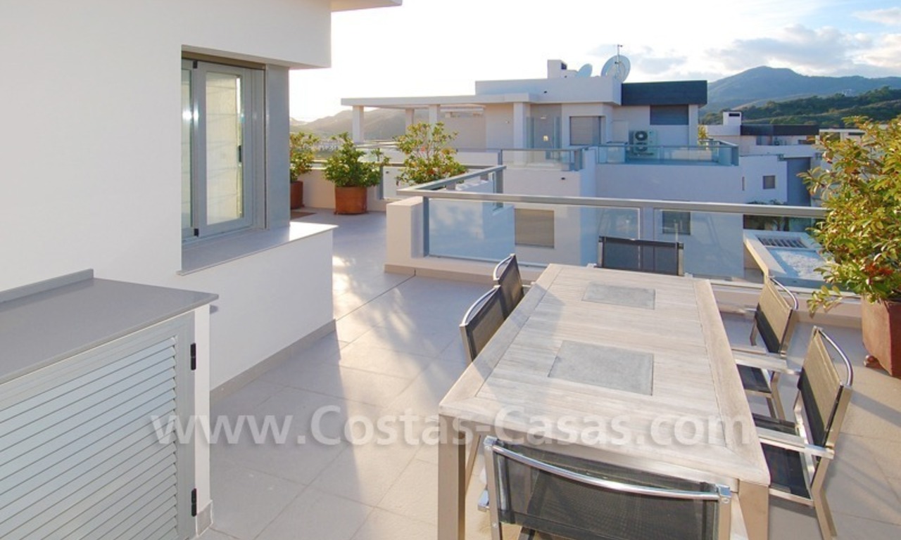 Moderne luxe golf appartementen te koop met zeezicht in het gebied van Marbella - Benahavis 11