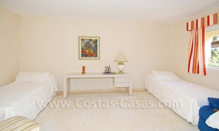 Villa te koop nabij het strand in het gebied tussen Marbella en Estepona 21