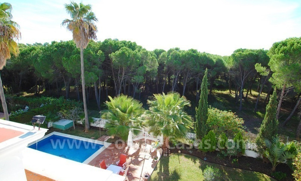 Villa te koop nabij het strand in het gebied tussen Marbella en Estepona 5