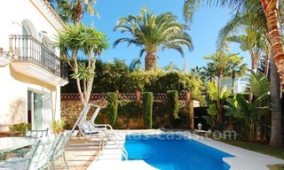 Beachside Villa te koop nabij het strand in Marbella 2