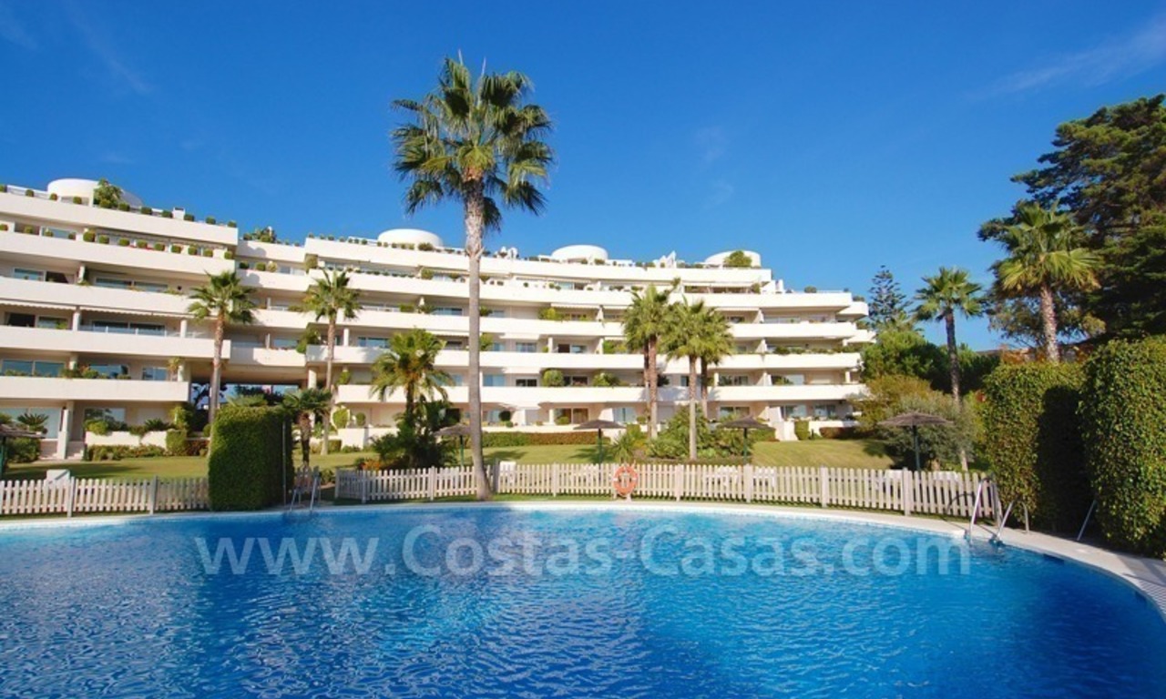 Beachfront apppartementen en penthouses te koop, eerstelijnstrand complex, New Golden Mile, Marbella - Estepona 24