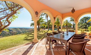 Villa in klassieke stijl te koop in El Madroñal te Benahavis - Marbella 22019 