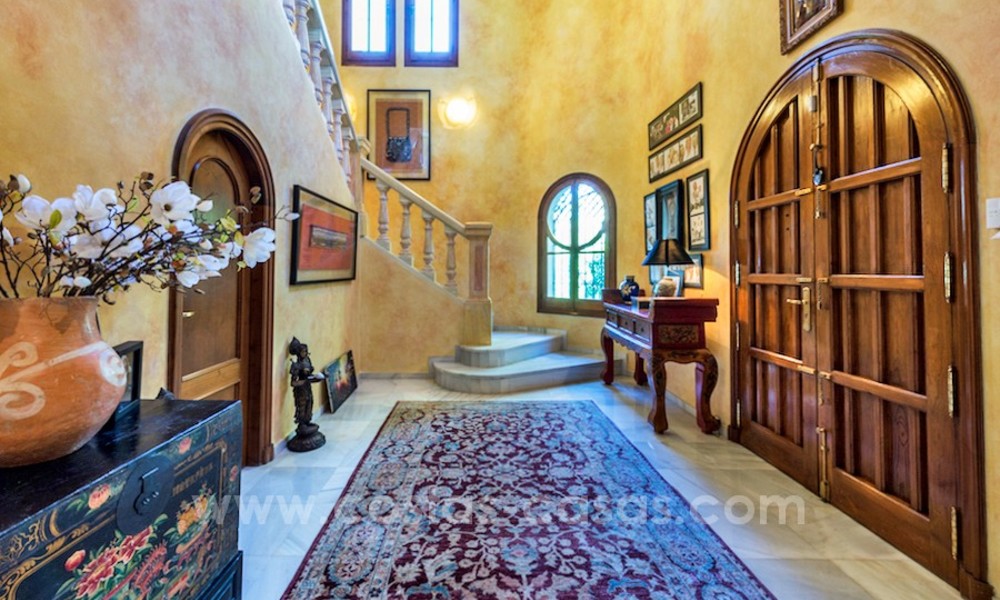 Villa in klassieke stijl te koop in El Madroñal te Benahavis - Marbella 22029