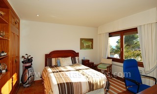 Beachside villa te koop dichtbij het strand in Marbella east 17