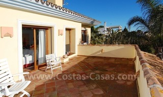 Beachside villa te koop dichtbij het strand in Marbella east 7