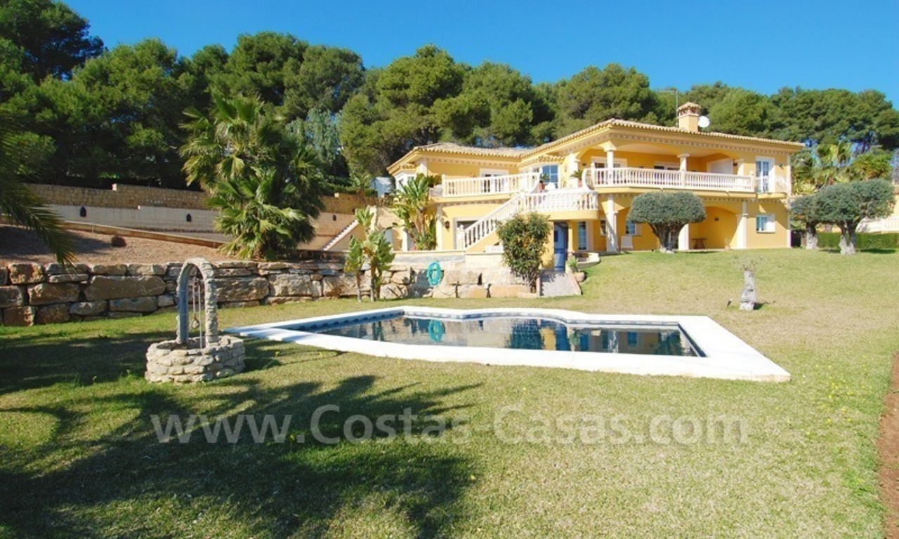 Prachtige luxe villa te koop in oost Marbella 0