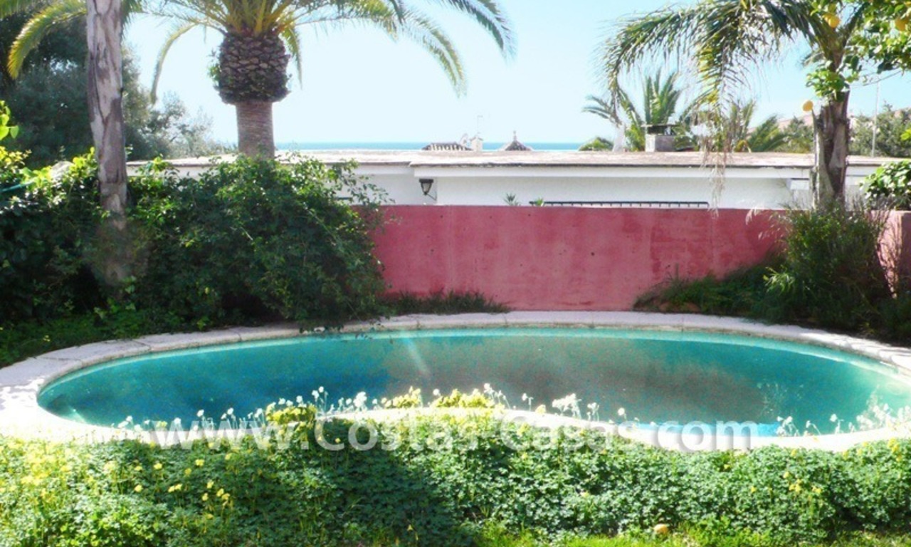 Investeringseigendom - te renoveren villa te koop beachside Marbella oost 4