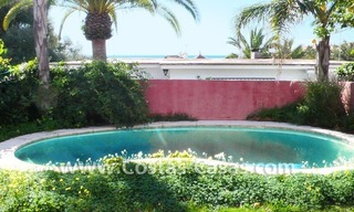 Investeringseigendom - te renoveren villa te koop beachside Marbella oost 4