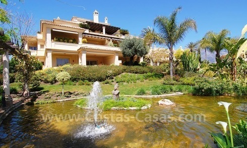 Ruim luxe appartement te koop in Nueva Andalucia te Marbella 