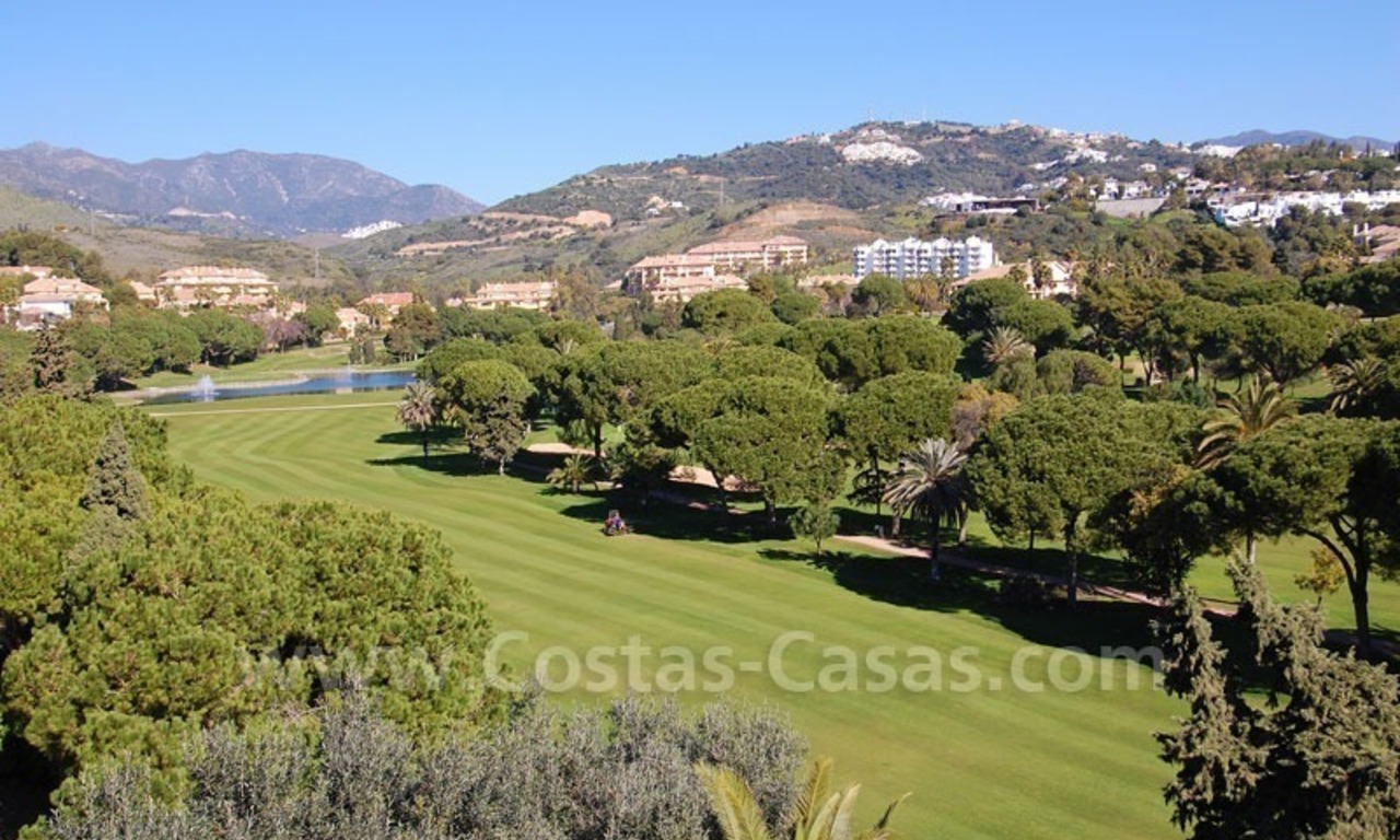 Frontline golf villa te koop, Marbella, dichtbij strand 3