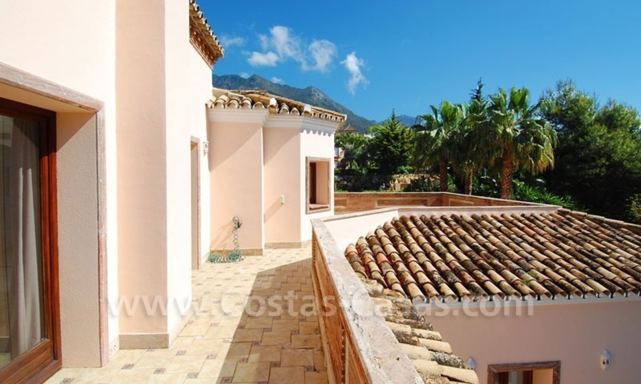 Opportuniteit! Luxe villa te koop in Sierra Blanca te Marbella 27