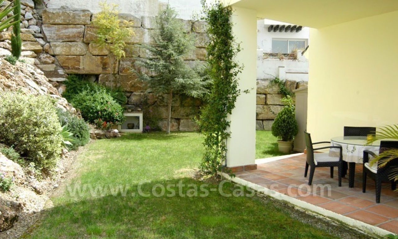 Marbella bargain villa te koop in moderne Andalusische stijl 11