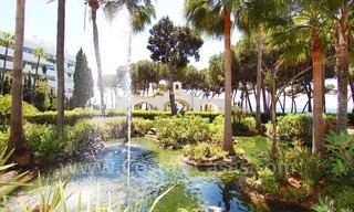 Ruim appartement te koop in een beachfront complex aan de Golden Mile in Marbella 10