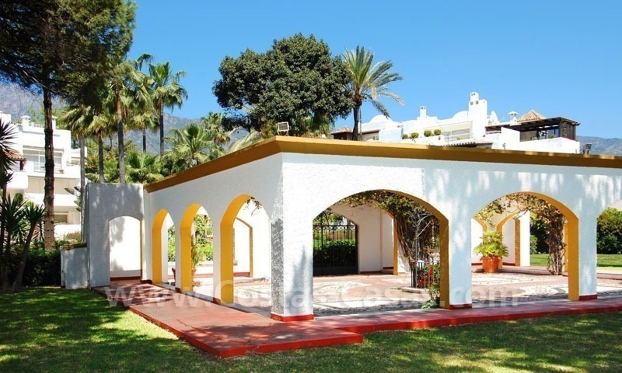 Ruim appartement te koop in een beachfront complex aan de Golden Mile in Marbella 5