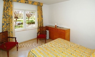 Ruim appartement te koop in een beachfront complex aan de Golden Mile in Marbella 26