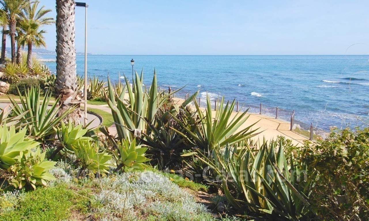 Ruim en luxueus koopappartement, in Puente Romano, een complex direct aan het strand aan de Golden Mile in Marbella 16