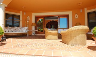 Luxe koopvilla in klassieke stijl te Sierra Blanca – Marbella 10