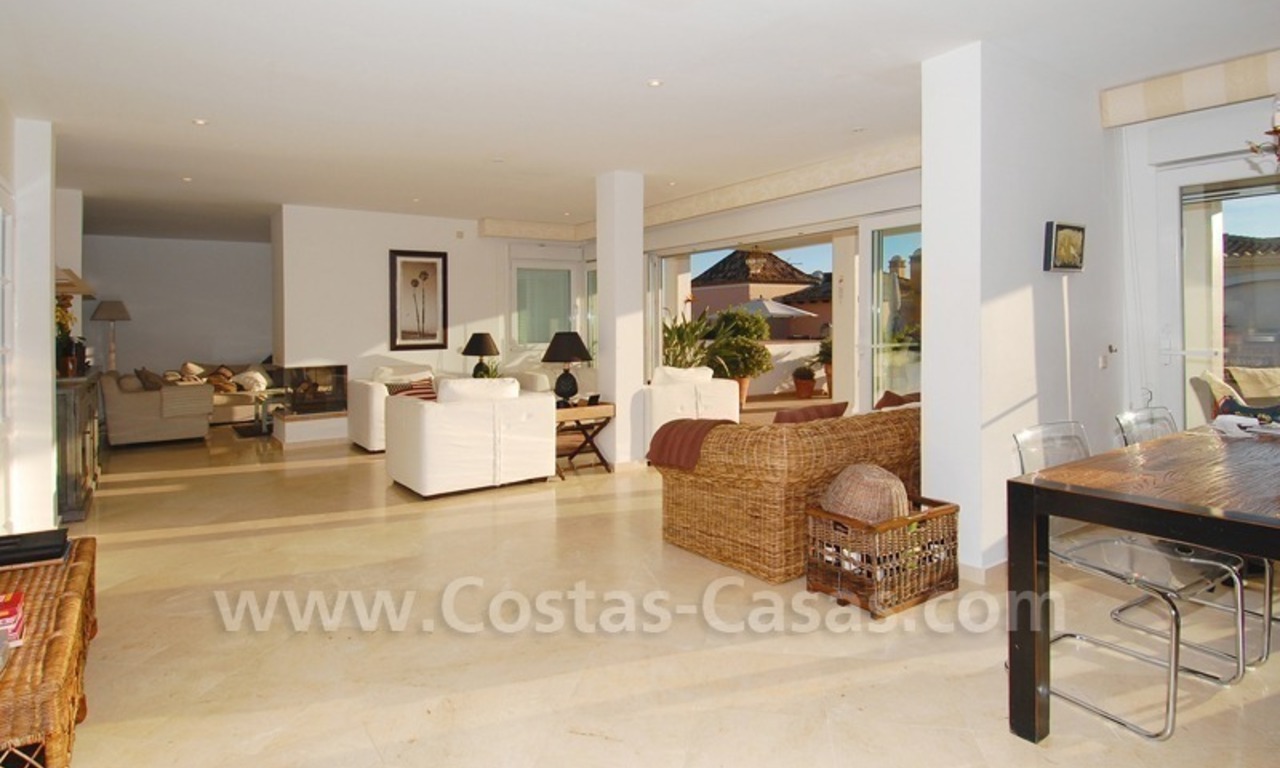 Beachside villa te koop - El Rosario, Marbella Oost 12