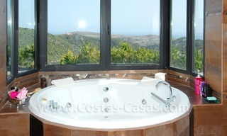 Moderne luxe villa te koop frontline golf in golfresort, Benahavís – Marbella 20