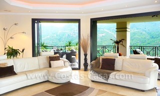 Moderne luxe villa te koop frontline golf in golfresort, Benahavís – Marbella 11