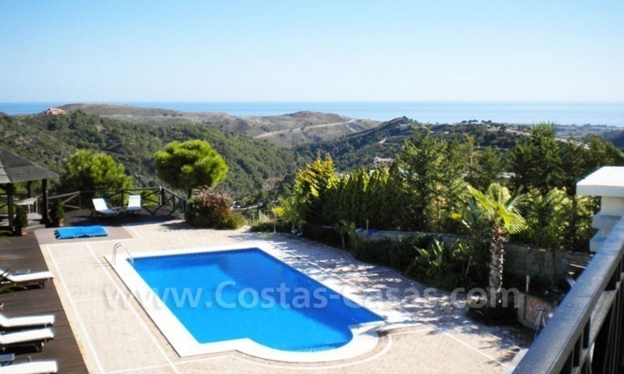 Moderne luxe villa te koop frontline golf in golfresort, Benahavís – Marbella 1