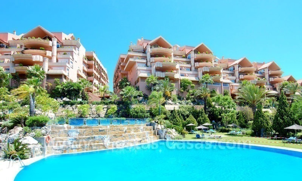 Ruim luxe golf appartement te koop in Nueva Andalucia te Marbella 12