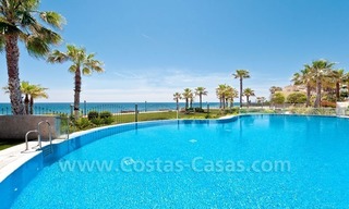 Beachfront luxe koopappartement in het gebied van de New Golden Mile tussen Marbella en Estepona 20