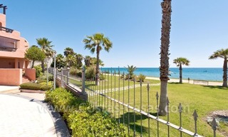Beachfront luxe koopappartement in het gebied van de New Golden Mile tussen Marbella en Estepona 5