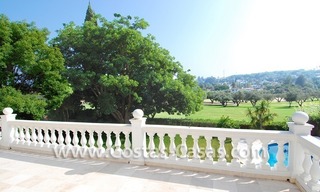 Frontline golf luxe villa te koop in Nueva Andalucia te Marbella 22
