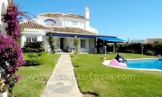 Villa in Spaanse stijl te koop, beachside Marbella 1