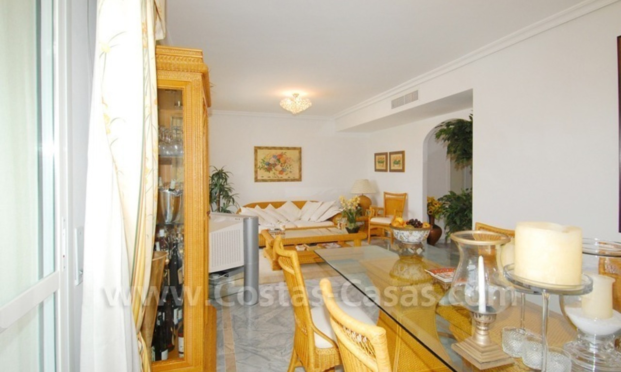 Koopje! Penthouse appartement te koop in Nueva Andalucia te Marbella 5