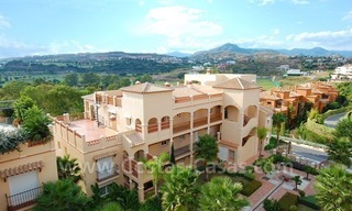 Marbella for sale: luxe front line golf appartementen te koop Marbella Benahavis 7