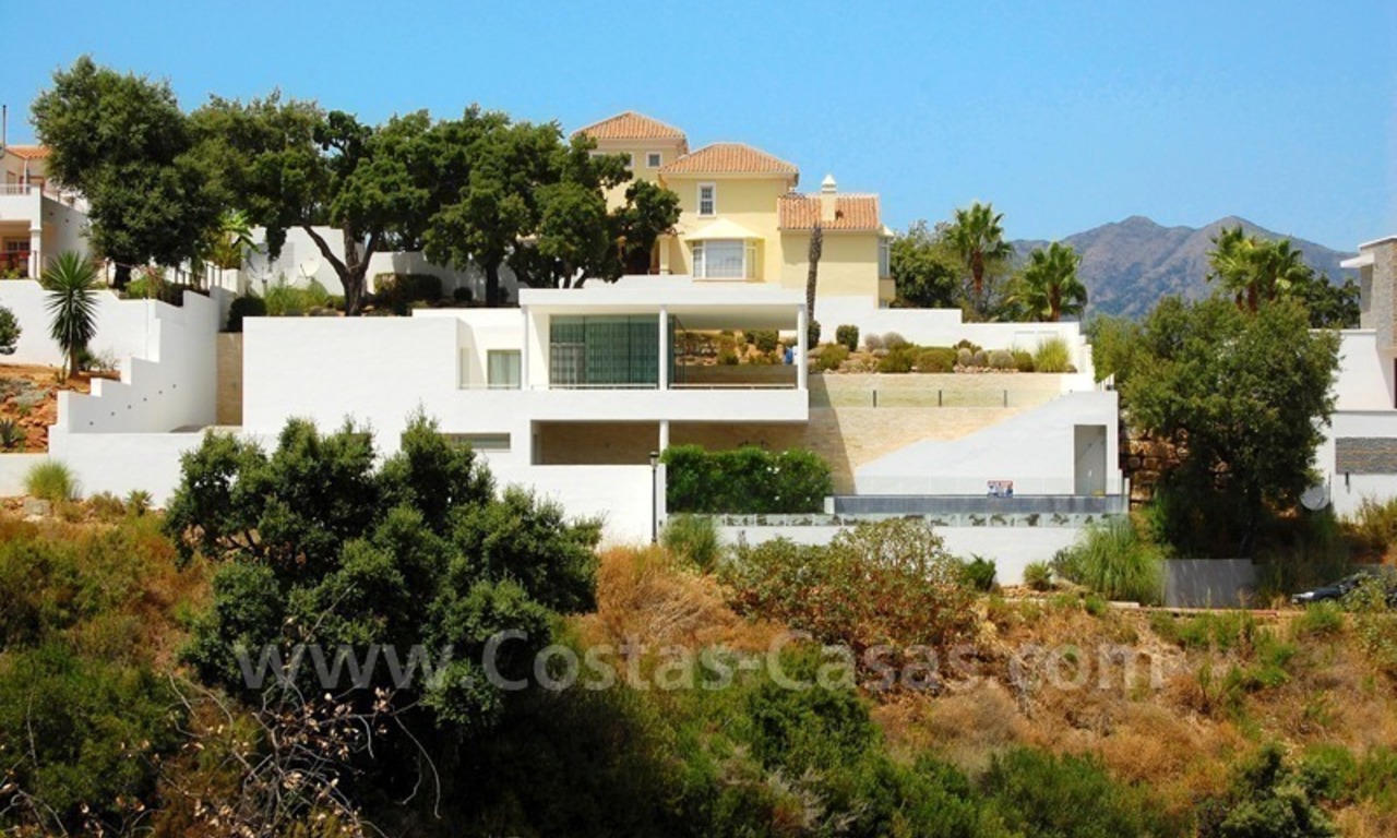 Moderne villa te koop in Marbella 21