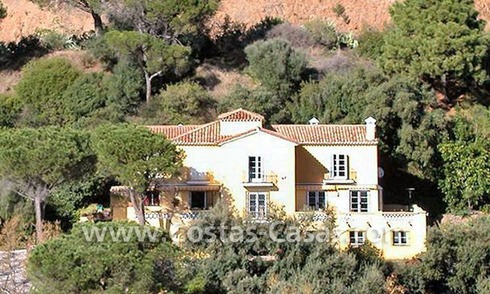 Luxe villa te koop in het gebied van Marbella – Benahavis 