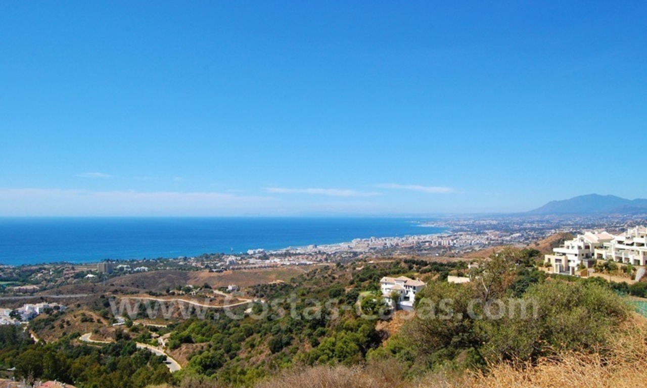 Nieuwe villa te koop in een moderne Andalusische stijl te Marbella 21