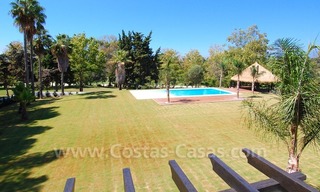 Nieuwe en moderne eerstelijngolf villa te koop dichtbij het strand in Marbella 4