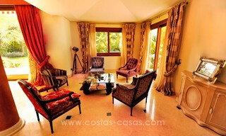 Luxe villa te koop in een gated community op de Golden Mile te Marbella 30455 