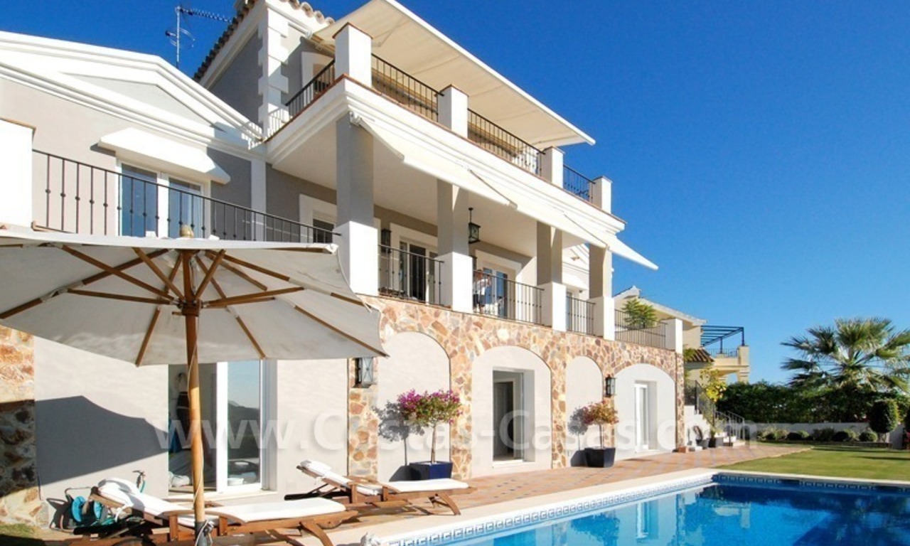 Villa te koop in Mediterrane stijl in het gebied van Marbella – Benahavis 1