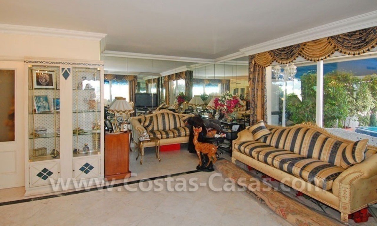 Penthouse appartement te koop in Puerto Banus te Marbella 9