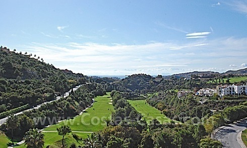 Penthouse appartement te koop eerstelijn golf complex met schitterend golf en zeezicht, Marbella – Benahavis 