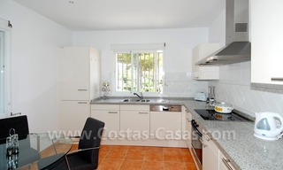 Recente Villa te koop in Nueva Andalucia te Marbella 11