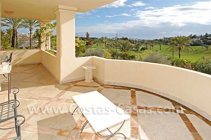 Ruim luxe appartement te koop in Nueva Andalucia te Marbella