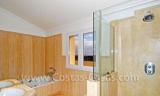 Luxe penthouse appartement te koop in Nueva Andalucia te Marbella 11