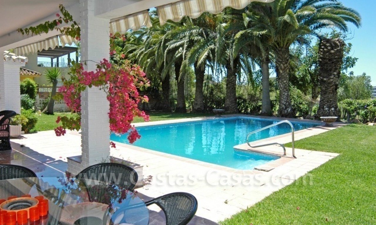 Eerstelijngolf villa te koop in Marbella 6