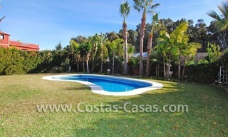 Bargain villa te koop vlakbij het strand in Marbella nabij Puerto Banus 3