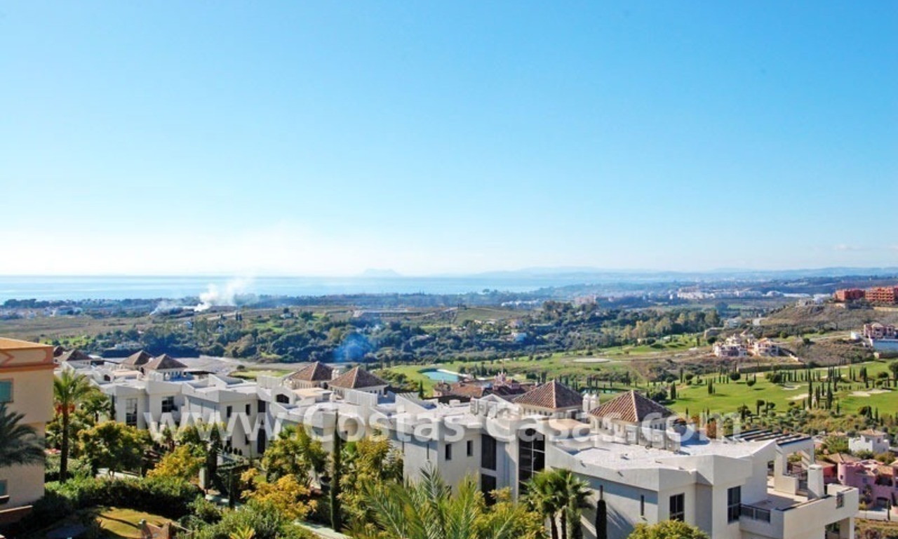 Luxe golf penthouse appartement te koop in een golfresort, Benahavis – Marbella 1